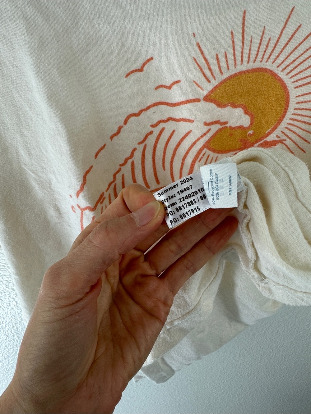 Marine Layer Crop Tee Wave and Sun Graphic Medium - Picture 5 of 8